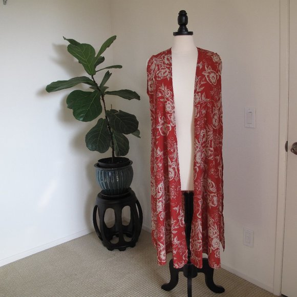 LULA ROE Red Floral Sleeveless Duster - Picture 1 of 11